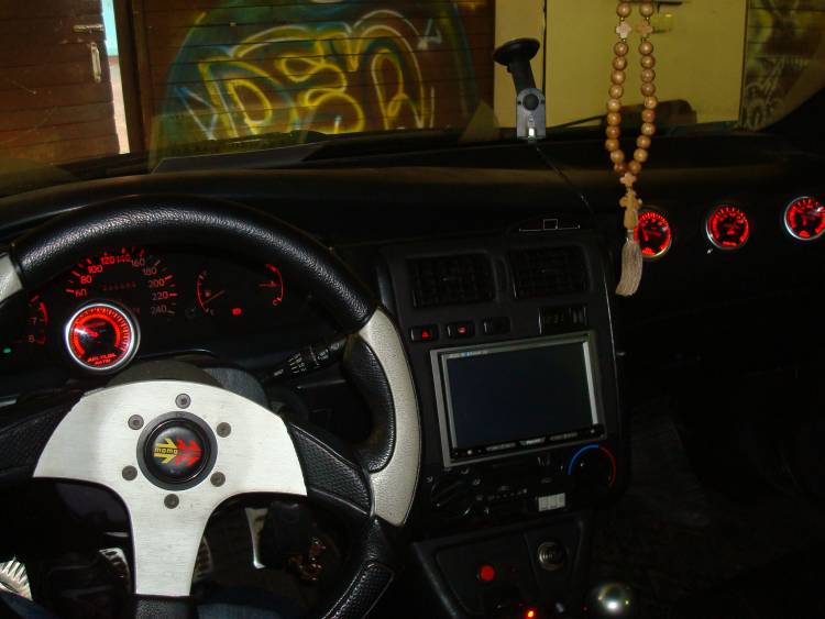 galerieToyota-Carina-E-7J8t.jpg